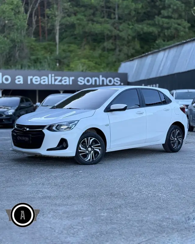 Carro Chevrolet Onix 2025 LT 1.0 Turbo