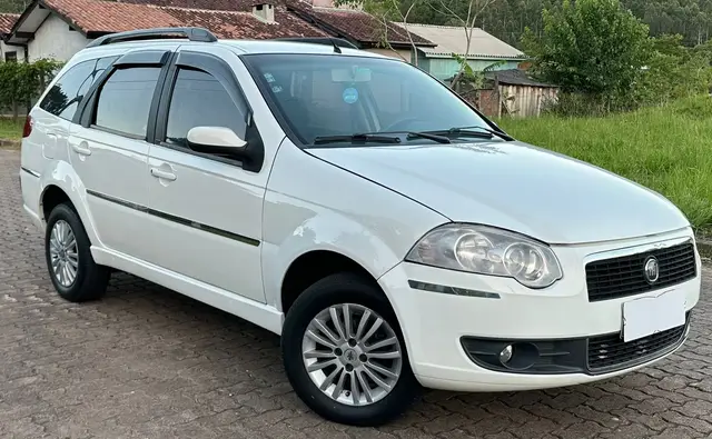 Carro Fiat Palio Weekend 2010 ELX 1.4 8V (Flex)