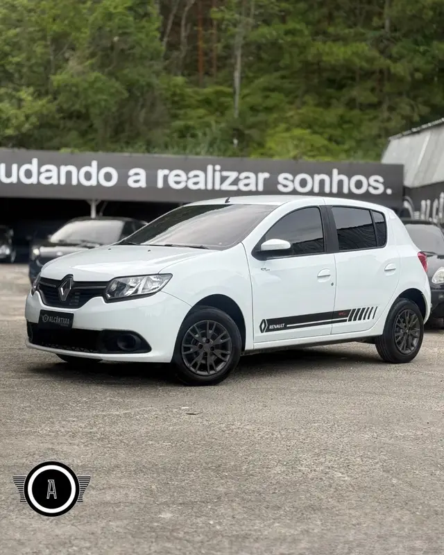 Carro Renault Sandero 2015 Expression 1.0 16V (Flex)