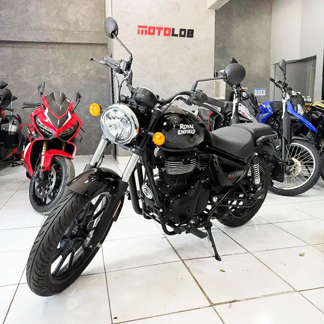 Moto Royal Enfield Meteor 350 2025 Fireball