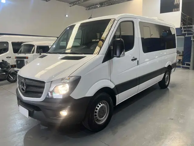 Carro Mercedes-Benz Sprinter 2019 VAN 415 CDI  15+1 Standard