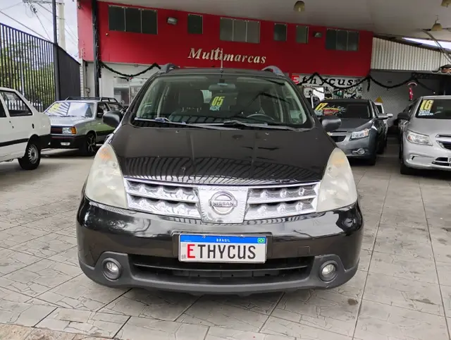 Carro Nissan Grand Livina 2010 S 1.8 16V (flex)