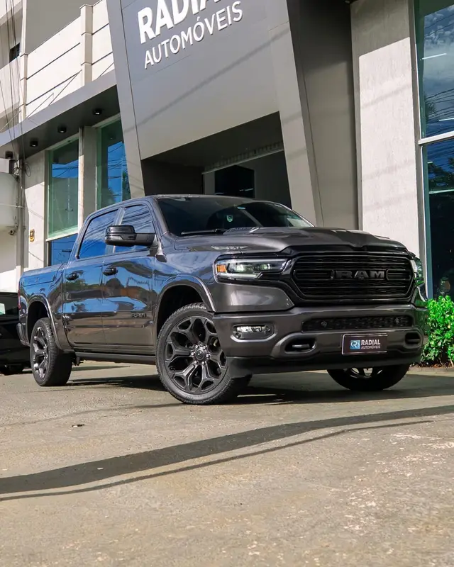Carro Ram 1500 2024 Limited Night Edition 5.7