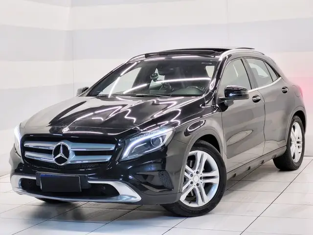 Carro Mercedes-Benz GLA 250  2015 GLA 250 Vision