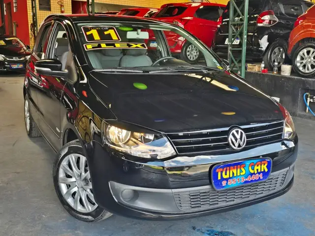Carro Volkswagen Fox 2011 1.0 8V (Flex) 4p