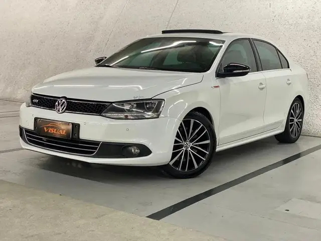 Carro Volkswagen Jetta 2014 2.0 Comfortline (Flex)