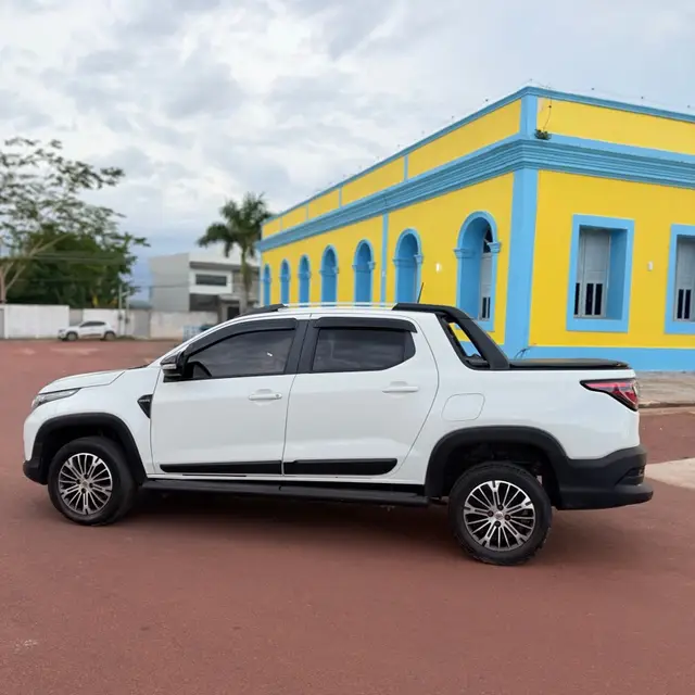 Carro Fiat Strada 2023 Ranch 1.3 Flex 8V CD Aut.