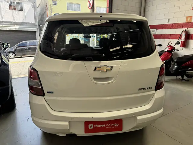 Carro Chevrolet Spin 2014 LTZ 7S 1.8 (Flex) (Aut)