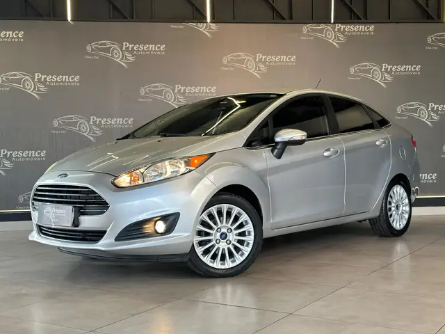 Carro Ford New Fiesta Sedan 2014 1.6 Titanium PowerShift (Flex)