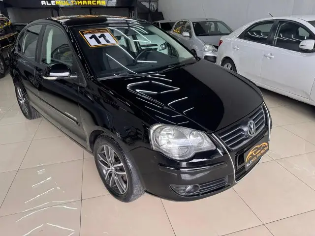Carro Volkswagen Polo Sedan 2011 1.6 8V (Flex)