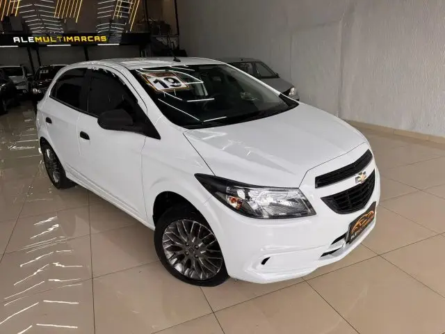 Carro Chevrolet Onix 2019 1.0 Joy SPE/4