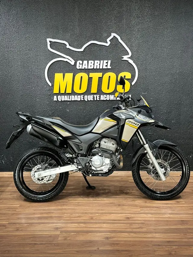Moto Honda XRE 300 2023 Adventure