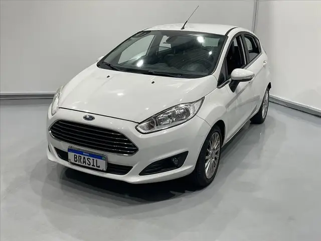 Carro Ford New Fiesta Sedan 2015 1.6 Titanium (Flex)