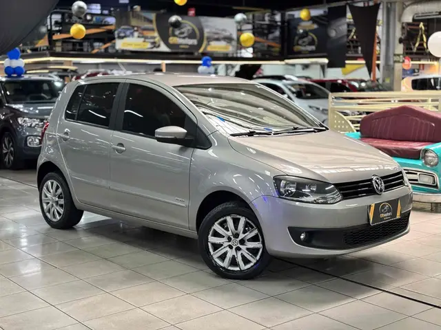 Carro Volkswagen Fox 2013 1.6 VHT (Flex)