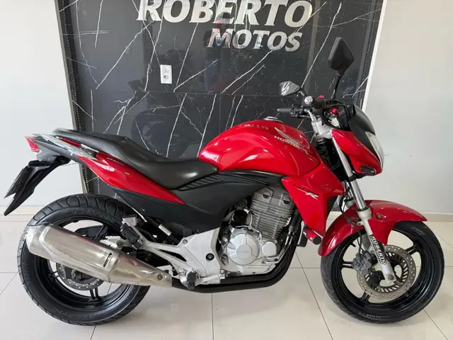 Moto Honda CB 300R 2014 Standard