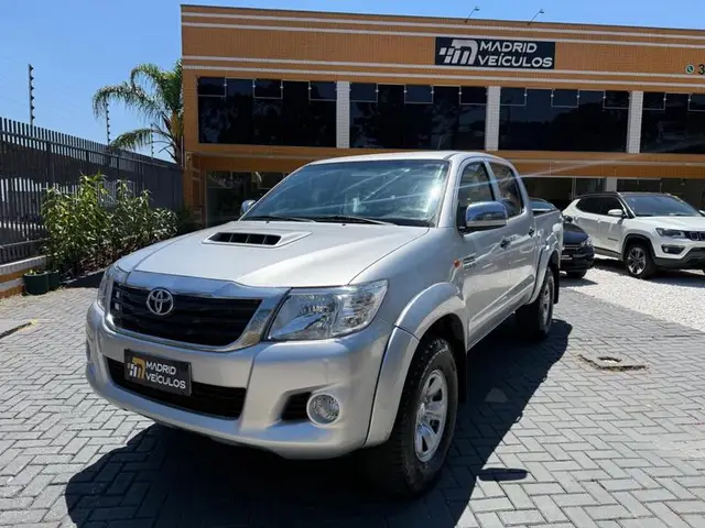Carro Toyota Hilux Cabine Dupla 2014 Hilux 3.0 TDI 4x4 CD STD