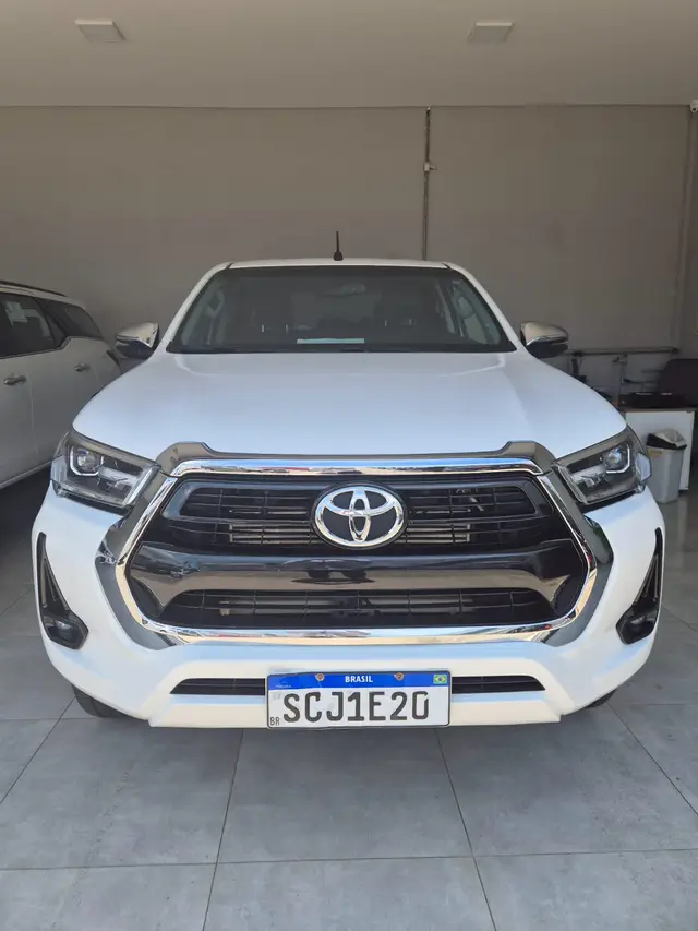 Carro Toyota Hilux Cabine Dupla 2024 SRV 4x4 2.8 Diesel