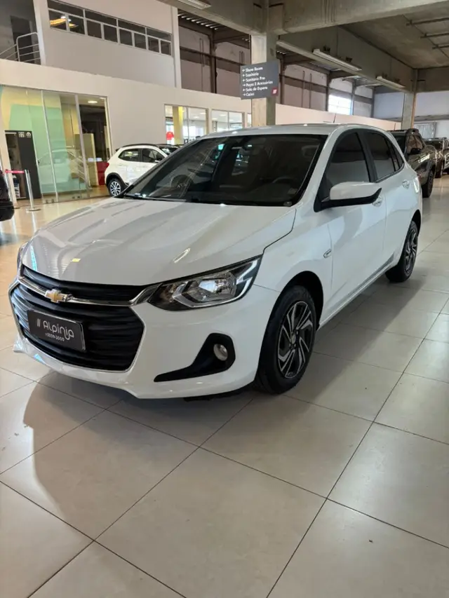 Carro Chevrolet Onix 2025 LT 1.0 Turbo