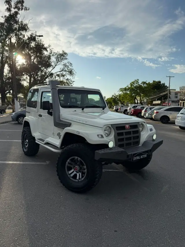 Carro Troller T4 2014 3.2