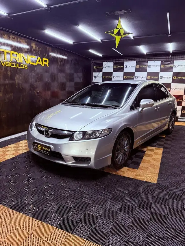 Carro Honda Civic 2010 New  LXL 1.8 16V (Flex)