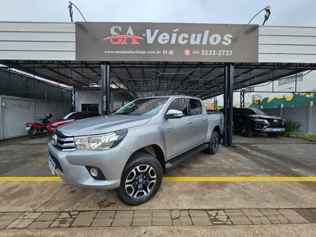 Carro Toyota Hilux Cabine Dupla 2017 Hilux 2.7 SRV CD 4x2 (Flex) (Aut)