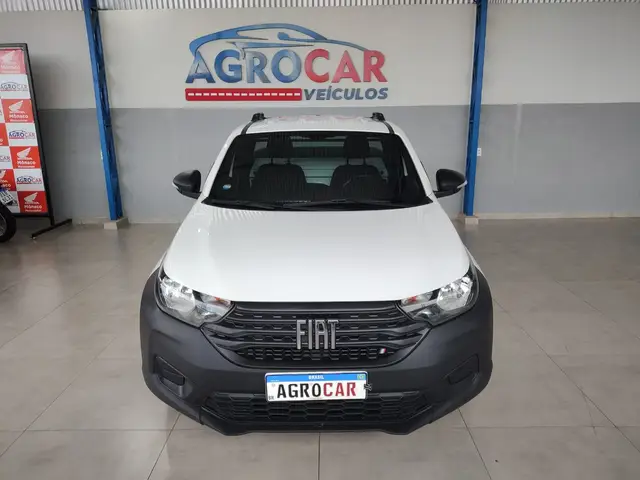 Carro Fiat Strada 2025 Endurance 1.3 Flex 8V CS