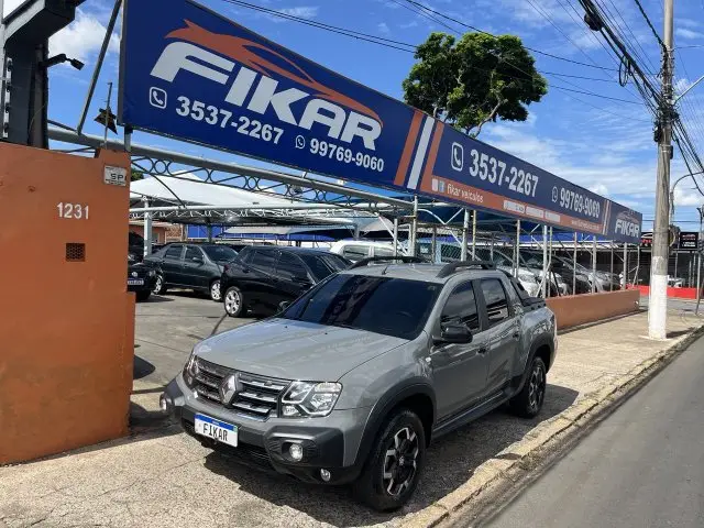 Carro Renault Oroch 2023 Outsider 1.3 TCe (Flex) (Aut.)