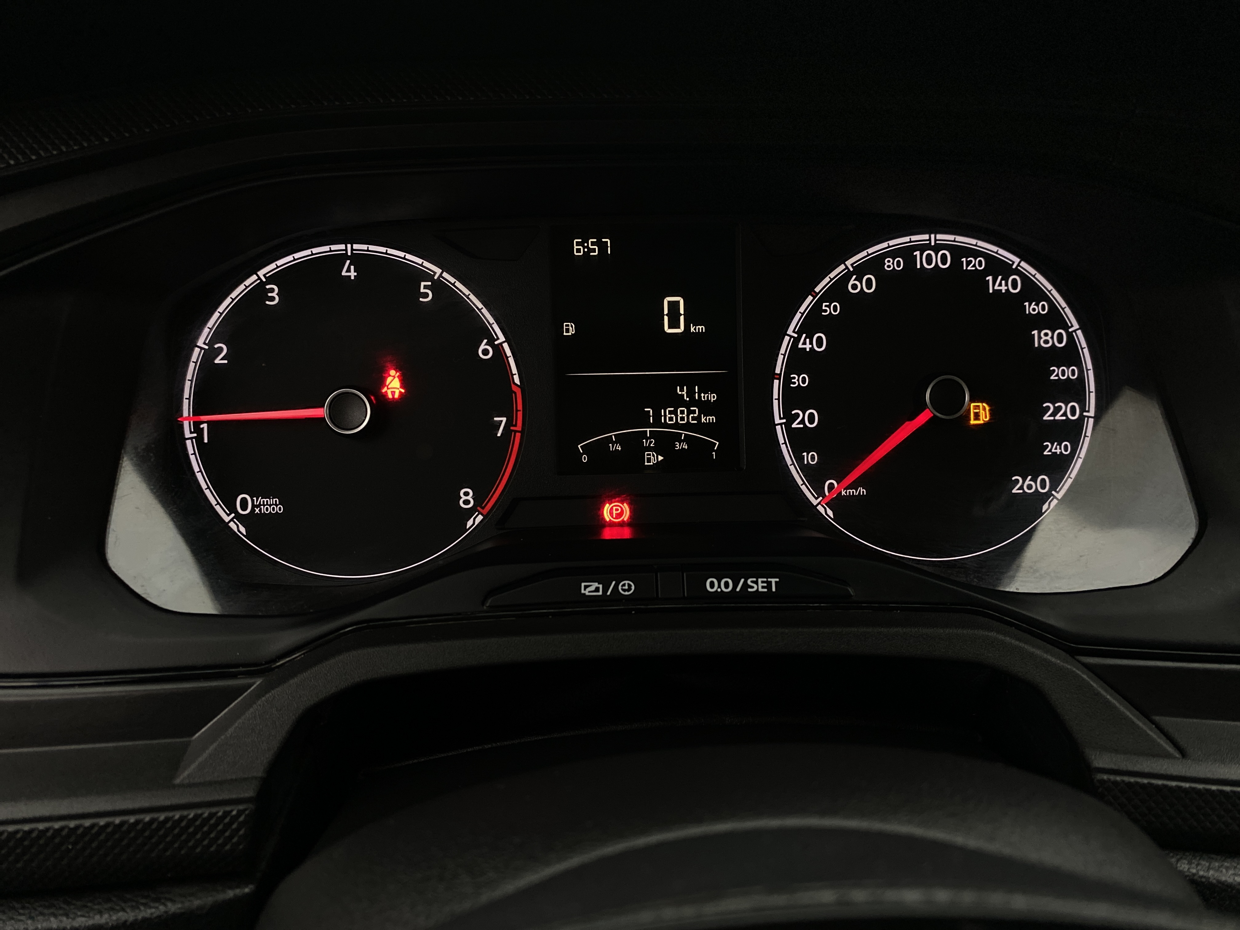 vw - volkswagen polo track 1.0 flex 12v 5p