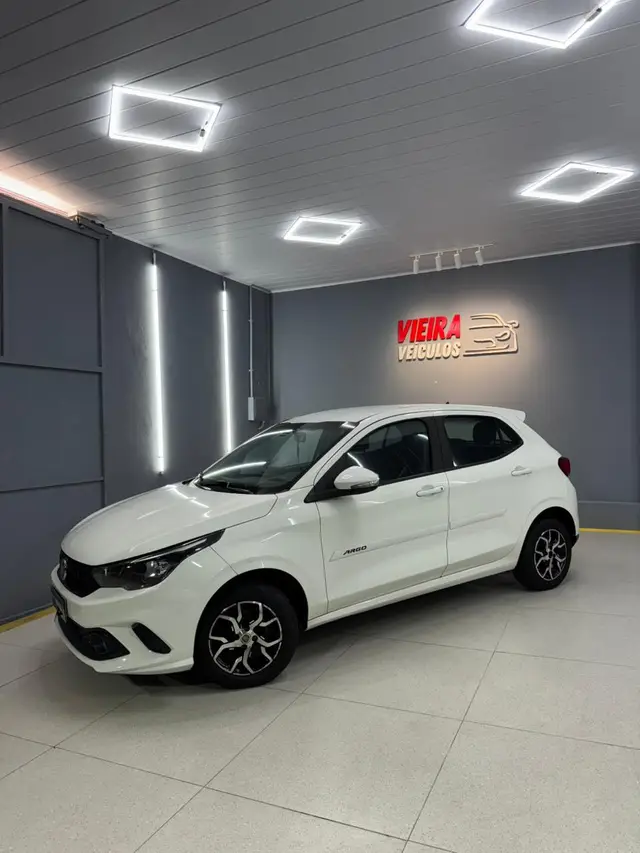 Carro Fiat Argo 2023 Drive 1.0 (Flex)