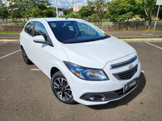 Carro Chevrolet Onix 2015 1.4 LTZ SPE/4