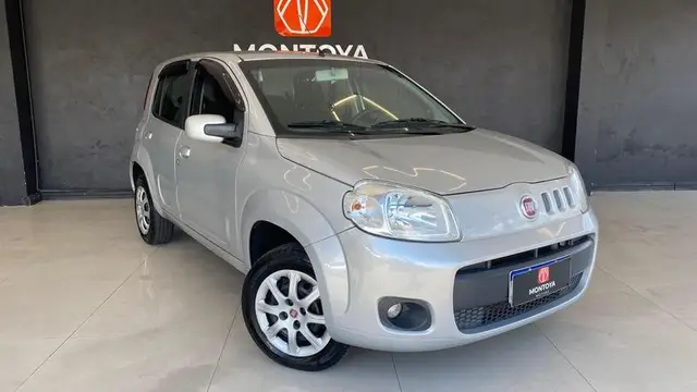 Carro Fiat Uno 2014 Vivace 1.0 8V (Flex) 2p