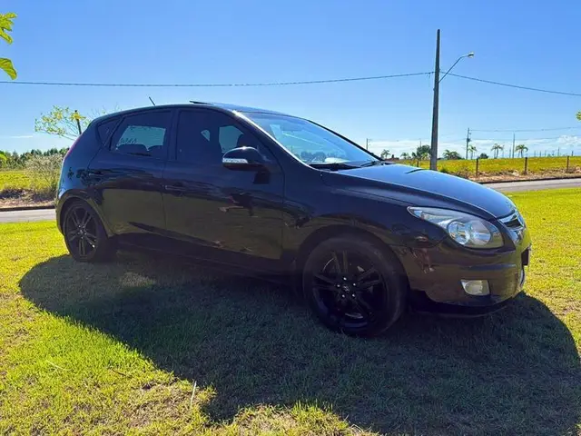 Carro Hyundai i30 CW 2011 2.0i GLS