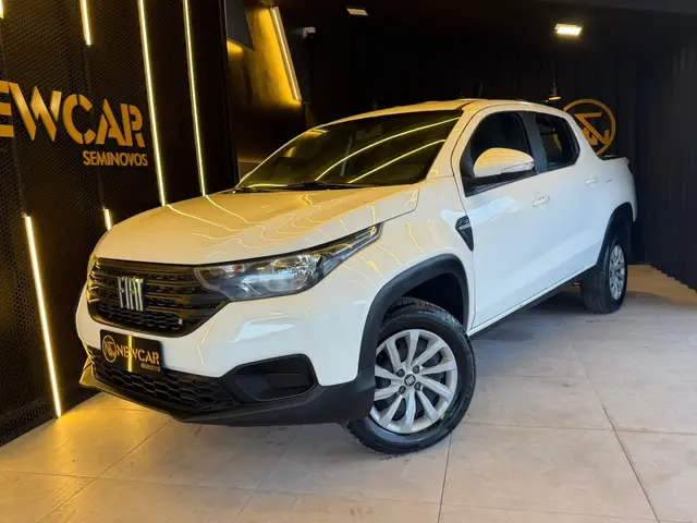 Carro Fiat Strada 2025 Volcano 1.3 Flex 8V CD Aut.