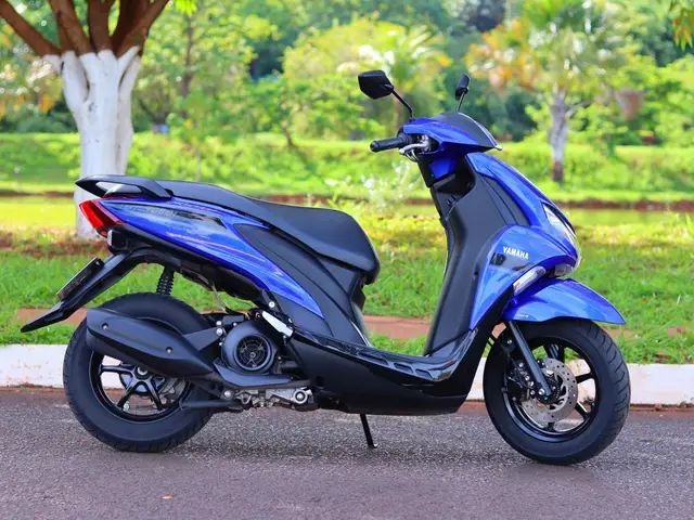 Moto Yamaha Fluo 2023 ABS