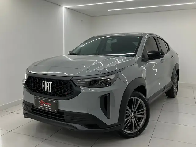 Carro Fiat Fastback 2024 Turbo 200