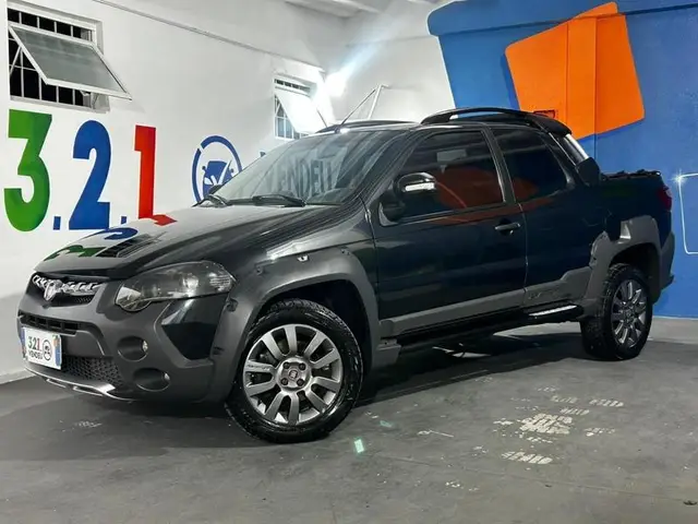 Carro Fiat Strada 2015 Adventure 1.8 16V (Flex) (Cabine Dupla)