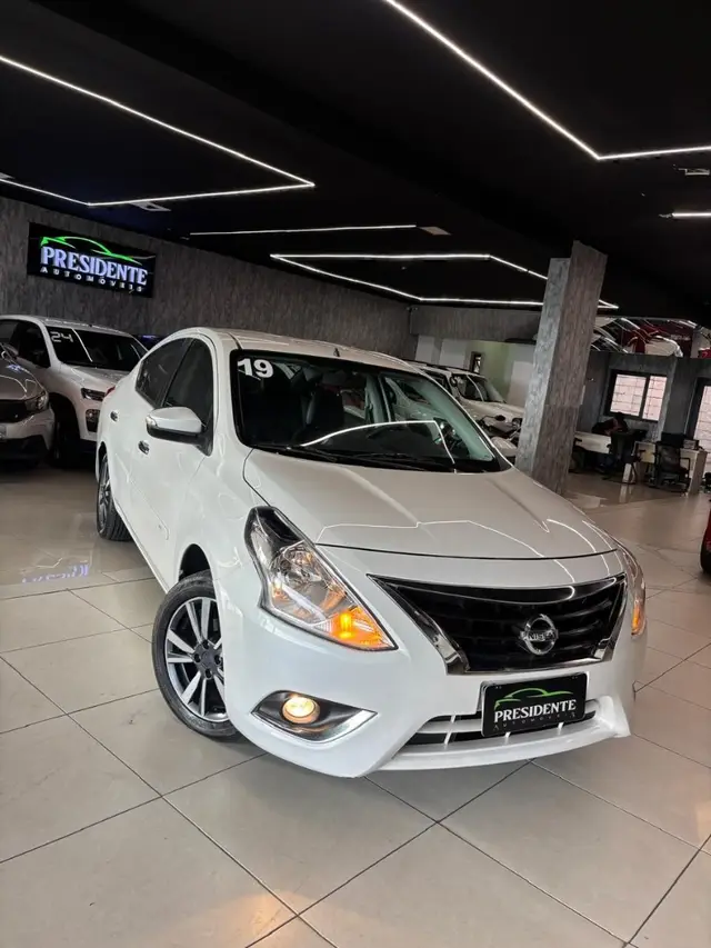 Carro Nissan Versa 2019 1.6 16V SL FlexStart CVT (Flex)