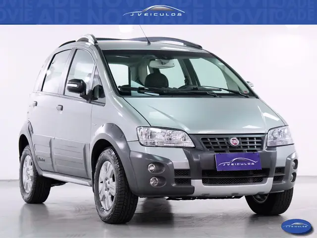 Carro Fiat Idea 2010 Adventure 1.8 Dualogic (Flex)