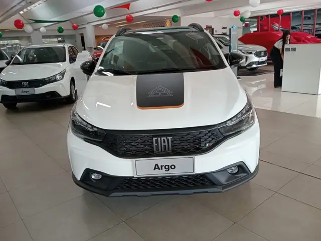 Carro Fiat Argo 2026 Trekking 1.3 CVT