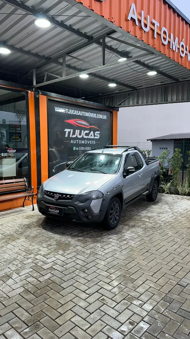 Carro Fiat Strada 2017 Adv. Ext./ Ext.1.8 LOCKER Flex CE