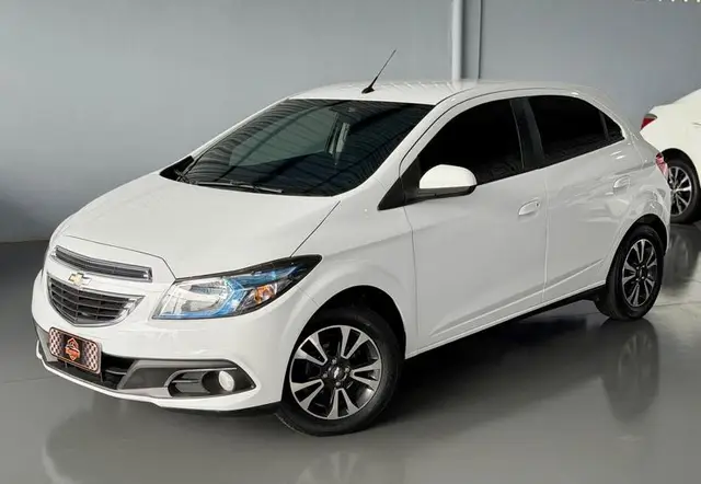 Carro Chevrolet Onix 2015 1.4 LTZ SPE/4 (Aut)