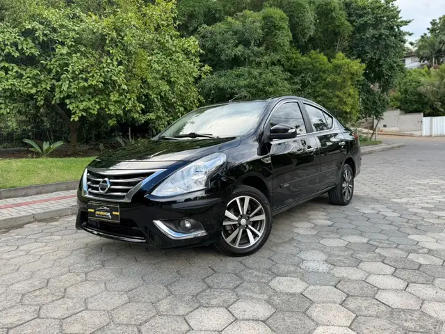 Carro Nissan Versa 2018 1.6 16V Unique CVT (Flex)