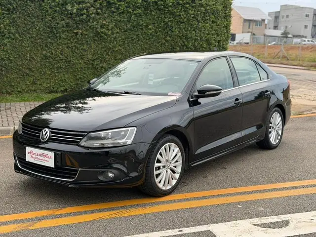 Carro Volkswagen Jetta 2012 2.0 Comfortline (Flex)