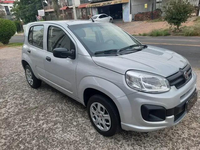 Carro Fiat Uno 2017 Attractive 1.0 (Flex) 4p