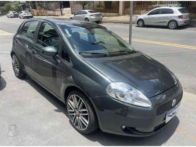 Carro Fiat Punto 2011 Attractive 1.4 (Flex)