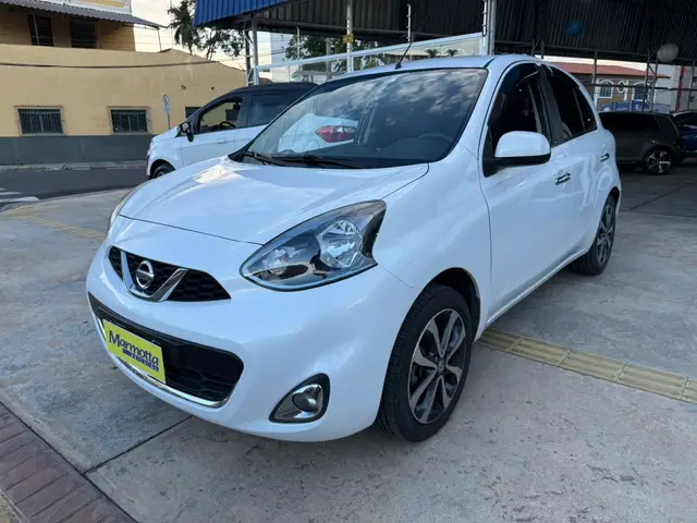 Carro Nissan March 2016 1.6 16V SL (Flex)