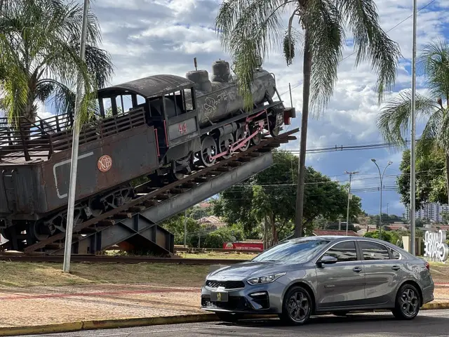 Carro Kia Cerato 2020 2.0 16V SX (Aut) (Flex)