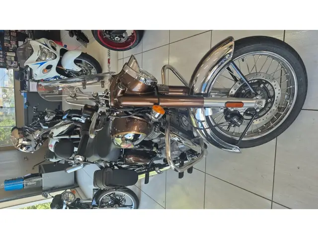 Moto Royal Enfield Classic 350 2023 Chrome