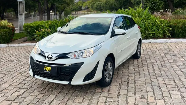 Carro Toyota Yaris 2020 1.5 XL Plus Connect CVT (Flex)