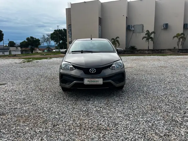 Carro Toyota Etios Sedan 2018 X 1.5 (Flex)